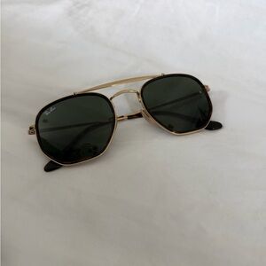 Ray-Ban Gold Frame Sunglasses with Dark Green Lenses